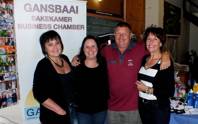 Die knap organiseerders, met vlnr Hanlie Loubser, Jorine van der Merwe, Fanie Bothma en RenÃ© Beukes 